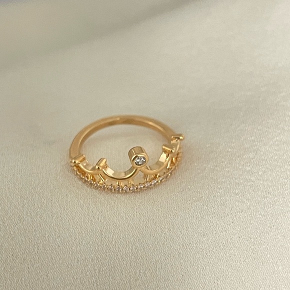 18k  Filled Crown CZ Ring - Picture 3 of 5